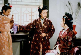成语“不伦不类”出自哪里？其中又有哪些典故呢？