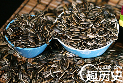 中国人为啥爱嗑瓜子:北方冬季漫长避寒时消磨时间