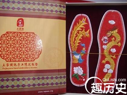 土家族民族特色 土家族服饰中的鞋和鞋垫图片