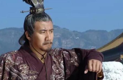 成语&ldquo;八面威风&rdquo;该如何解释？其中有怎样的历史典故呢？