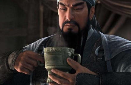 《三国演义》中张飞和赵云自称张翼德和赵子龙，那么关羽有自称吗？