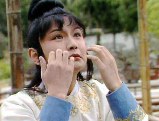 抄检大观园后，那个没有被撵的绣橘丫头，才是红楼梦里最可怜的人 