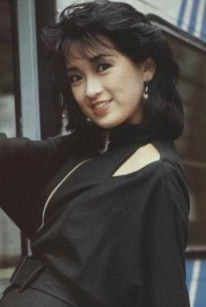 她是&ldquo;程灵素&rdquo;，与&ldquo;福康安&rdquo;恩爱19年零绯闻！如今儿女成群