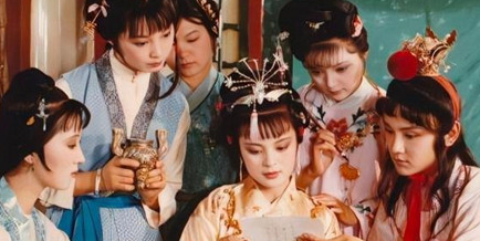 曹雪芹被抄家之后，是靠什么维持生计的？