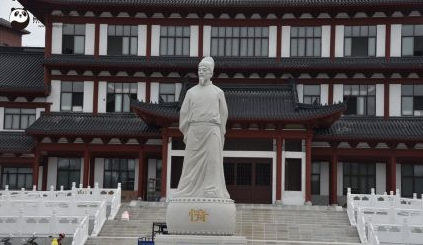 明朝戏曲家、文学家汤显祖的生平介绍，后人是如何评价他的？