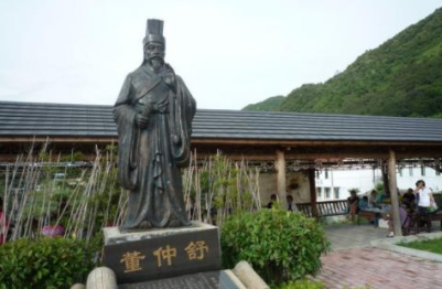 成语&ldquo;发蒙振落&rdquo;出自哪里？其中又有哪些典故呢？