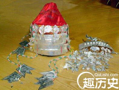 畲族服饰 畲族女子的凤冠都有什么饰物