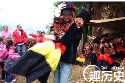 彝族习俗文化 彝族的抢婚是怎么来的